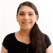 Profesora de matemáticas imparte clases a todas las edades